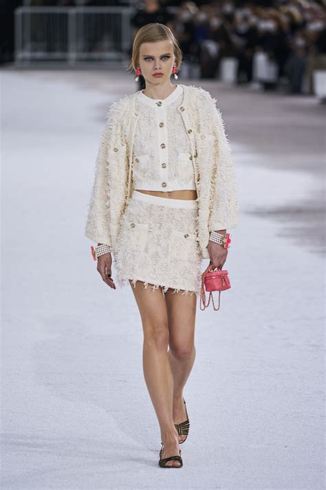 chanel modenschau 2021|Chanel fashion show 2021.